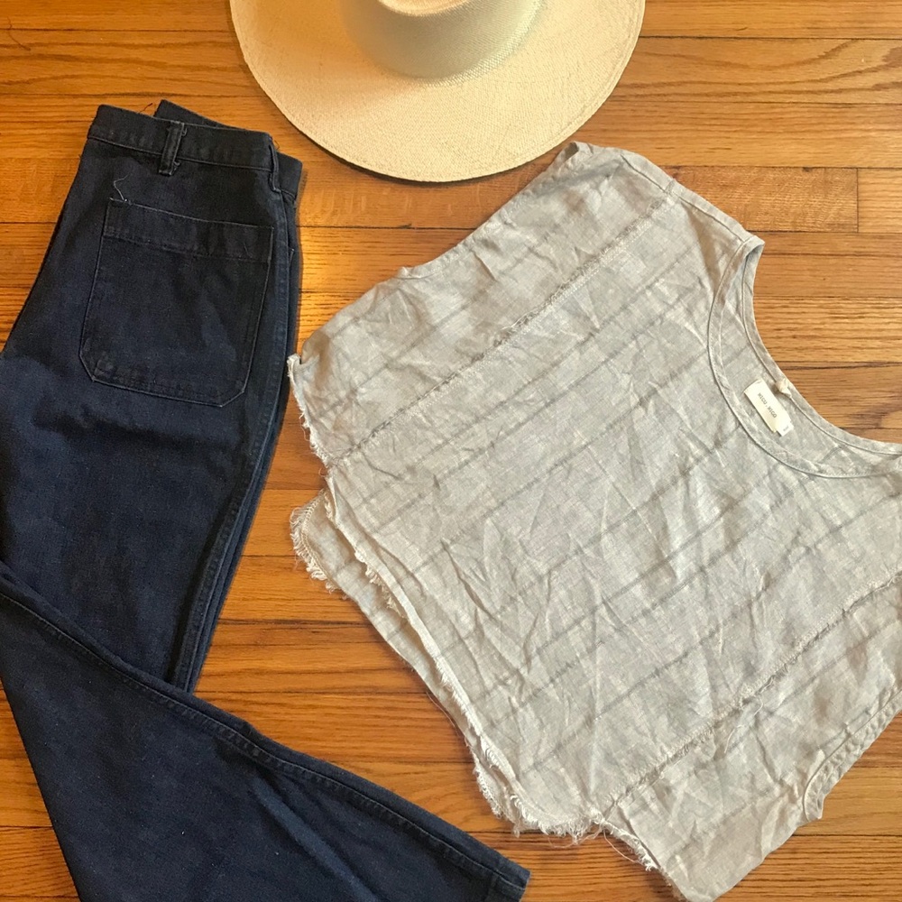 NICO Linen crop blouse